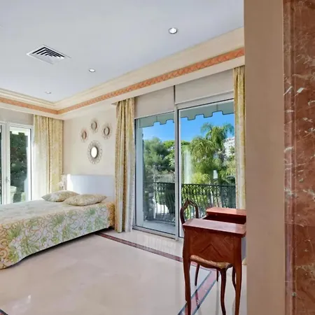 Clementine Appartement *